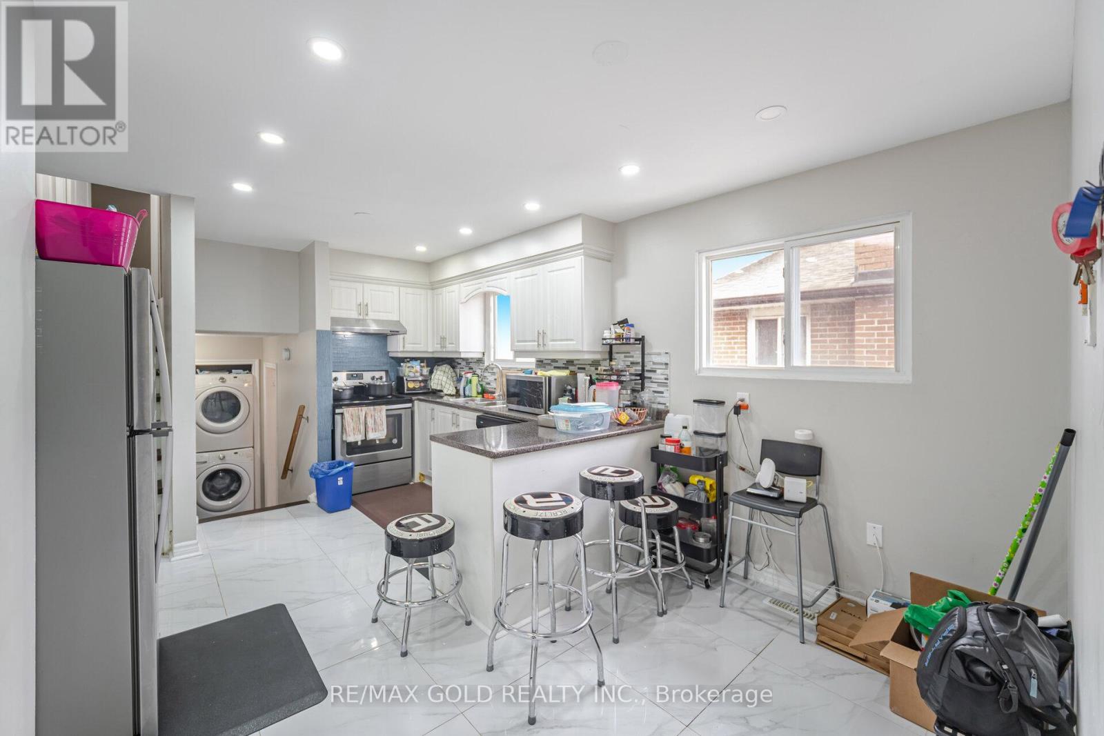 23 Merton Road, Brampton (Brampton North), Ontario  L6V 2V5 - Photo 12 - W12172081