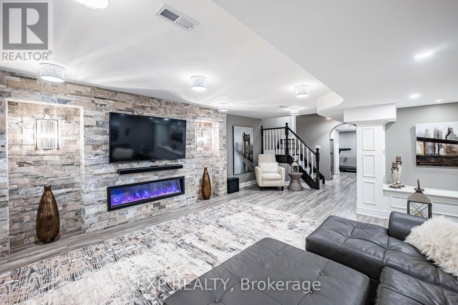 2465 Village Common Street, Oakville, Ontario  L6M 0S2 - Photo 38 - W12159698