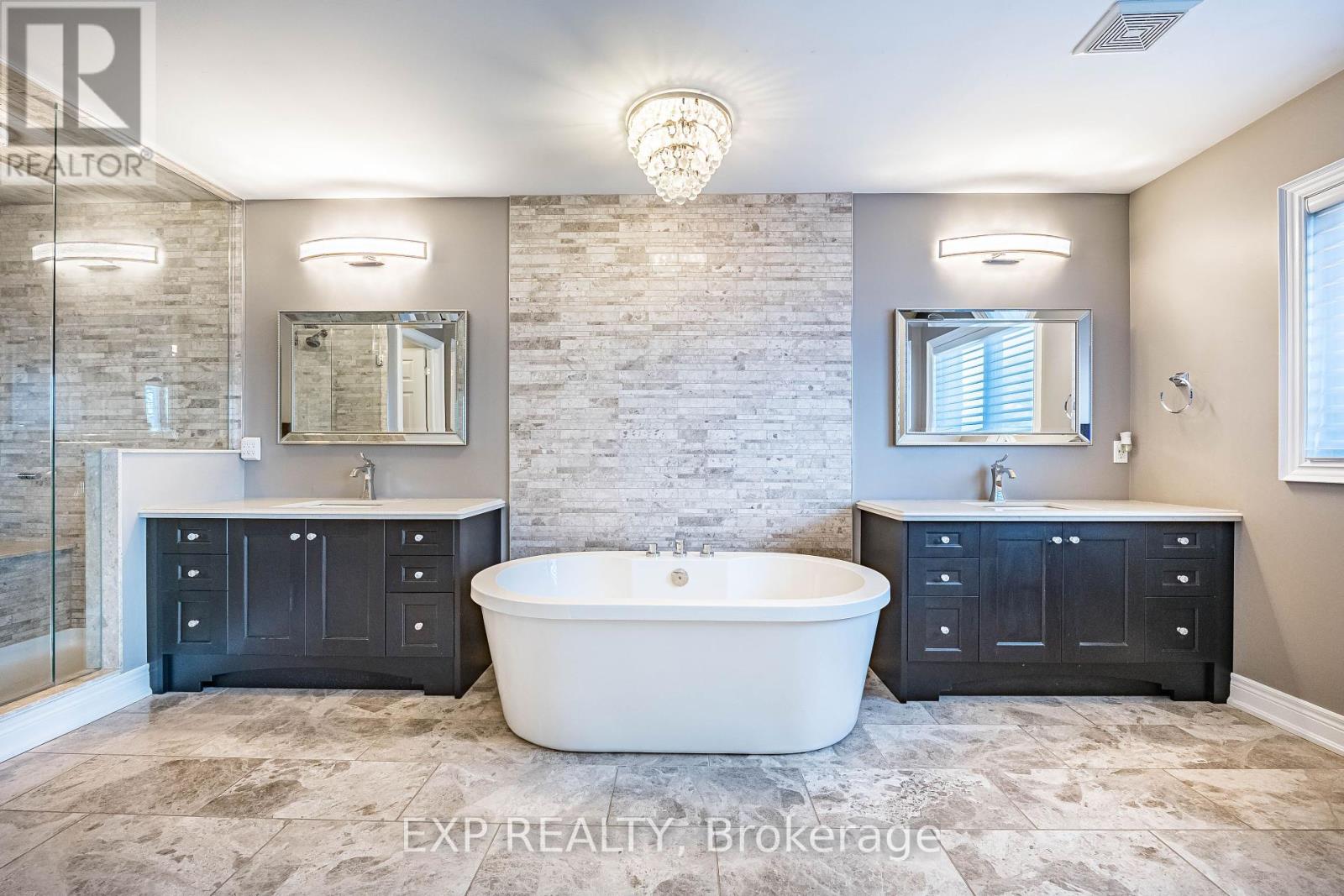 2465 Village Common Street, Oakville, Ontario  L6M 0S2 - Photo 26 - W12159698