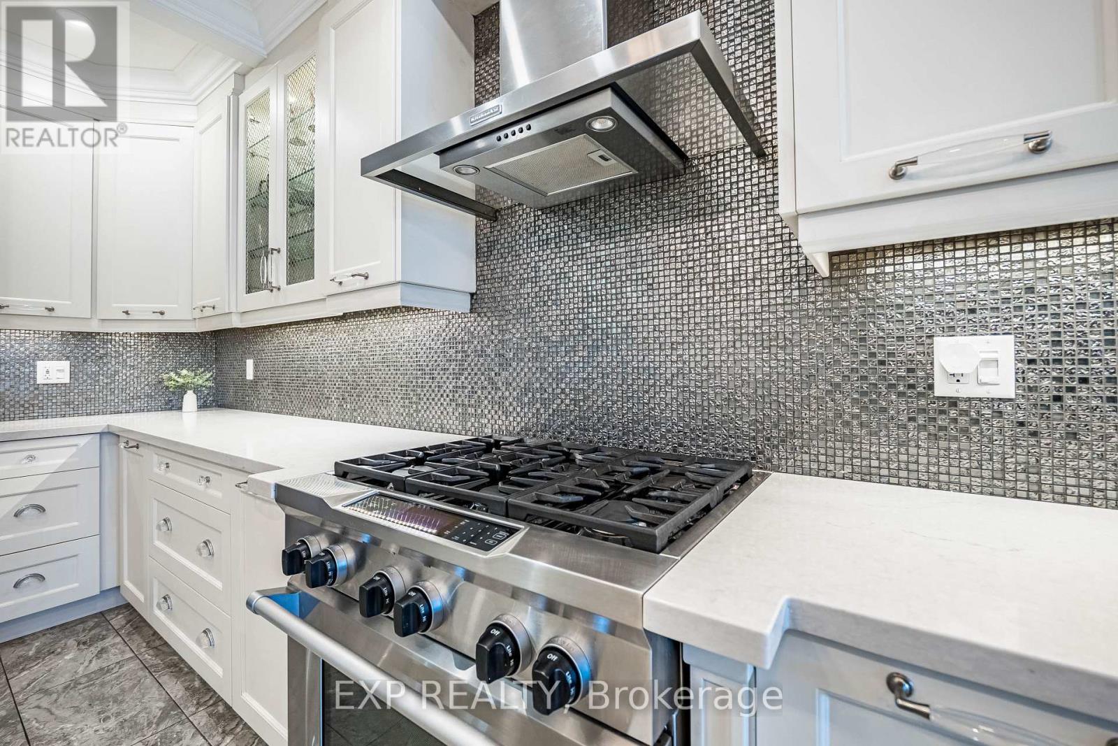 2465 Village Common Street, Oakville, Ontario  L6M 0S2 - Photo 7 - W12159698
