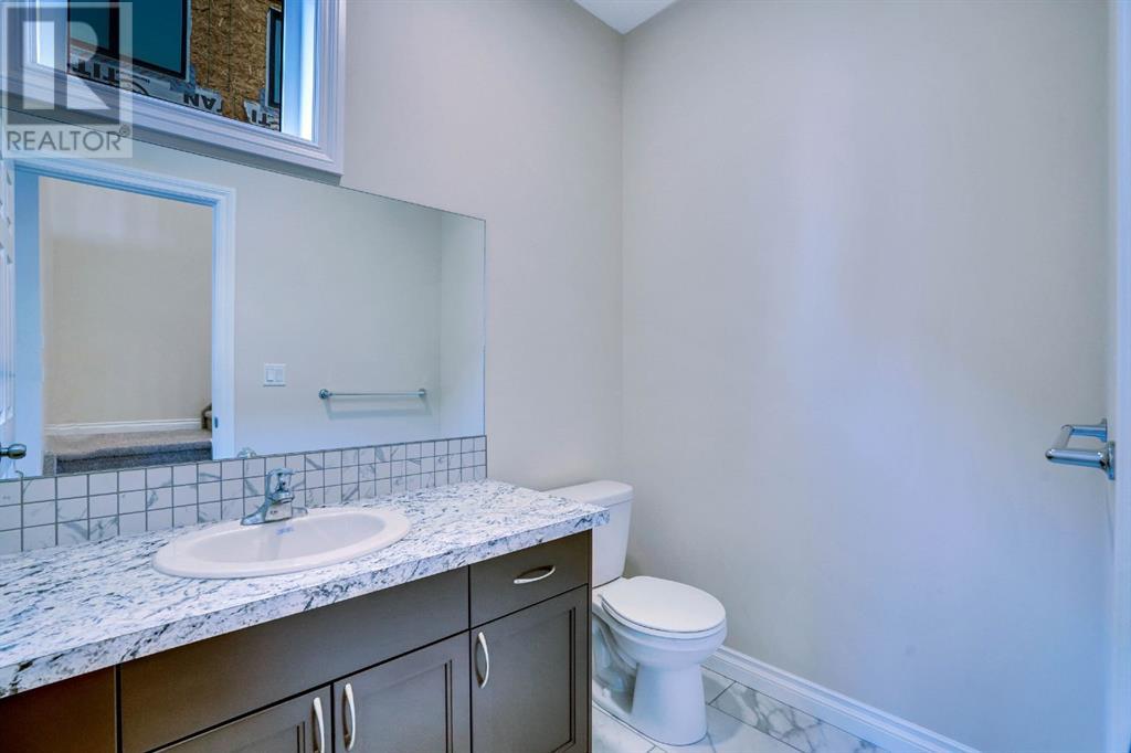 2035 41 Street Se, Calgary, Alberta  T2B 1C5 - Photo 6 - A2202867