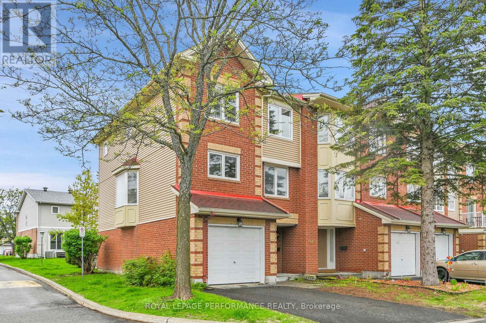 17 - 1838 Summerfields Crescent, Ottawa, Ontario  K1C 7B7 - Photo 2 - X12022007