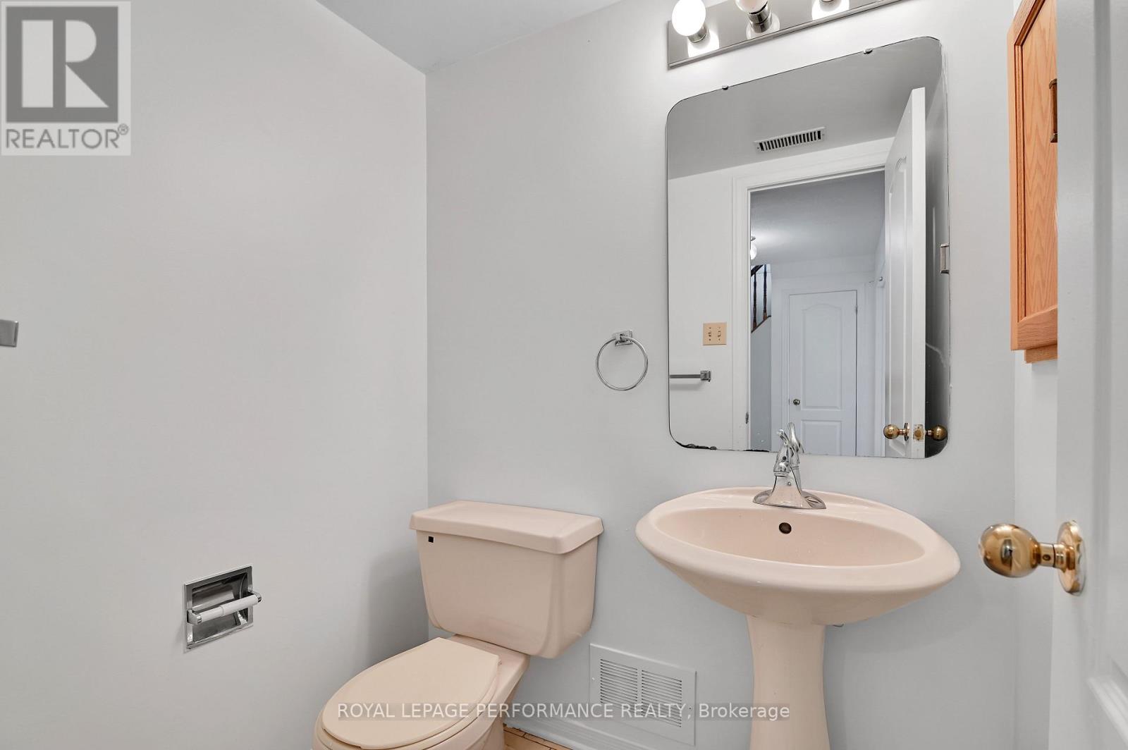 17 - 1838 Summerfields Crescent, Ottawa, Ontario  K1C 7B7 - Photo 6 - X12022007