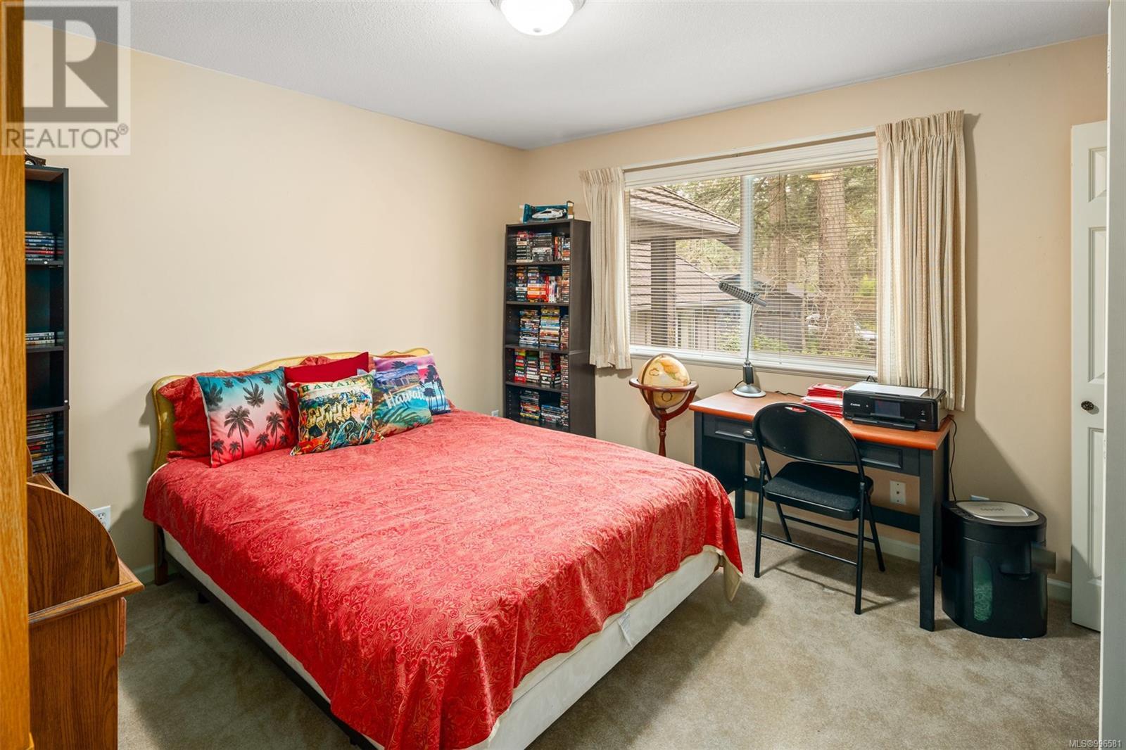 983 Carolwood Dr, Saanich, British Columbia  V8X 3T9 - Photo 23 - 996581