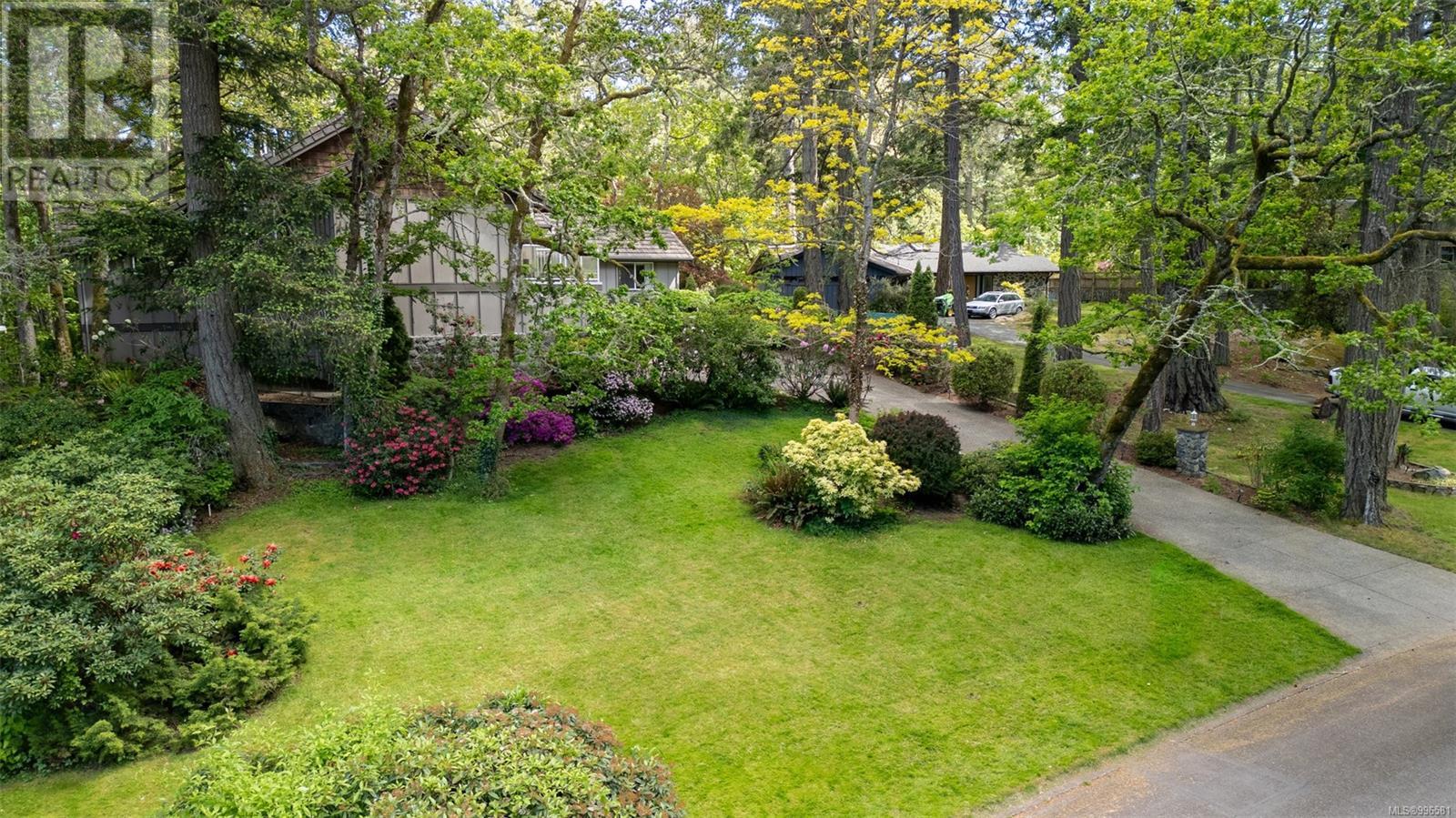 983 Carolwood Dr, Saanich, British Columbia  V8X 3T9 - Photo 42 - 996581