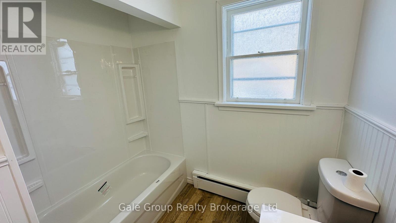 115 Sutton Street, Sarnia, Ontario  N7T 3S4 - Photo 8 - X12101632