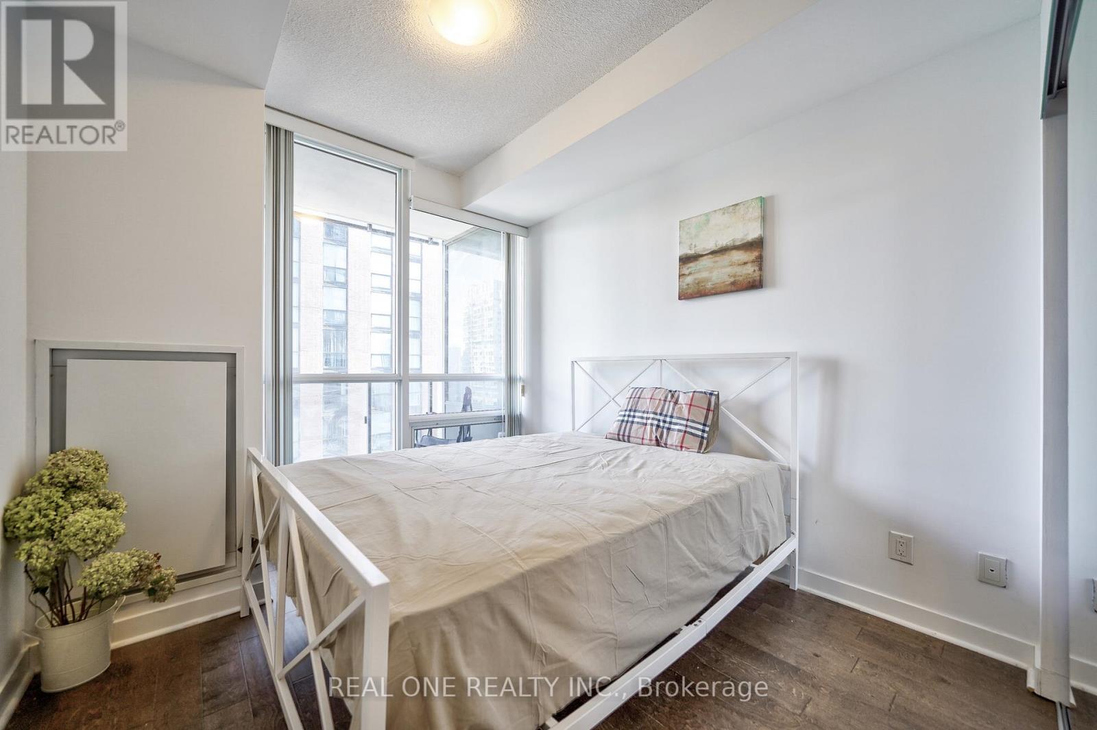 3106 - 295 Adelaide Street W, Toronto, Ontario  M5V 0L4 - Photo 25 - C12172098
