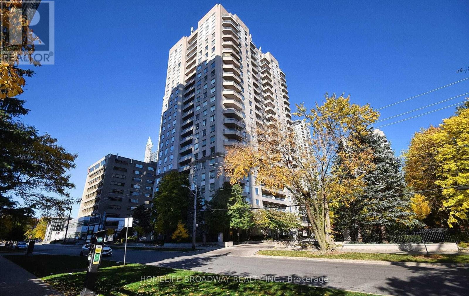 210 - 18 HILLCREST AVENUE, Toronto, Ontario