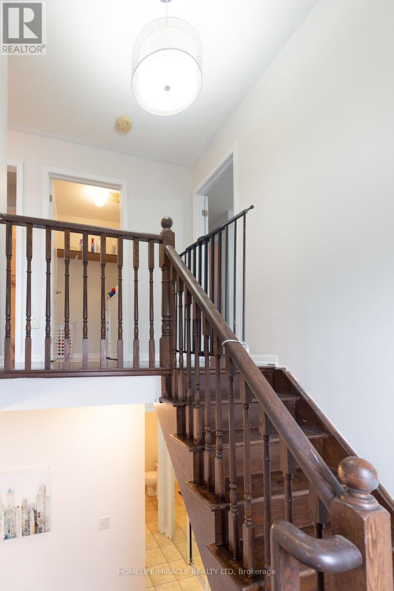 62 Antelope Drive, Toronto, Ontario  M1B 6K5 - Photo 9 - E12172113