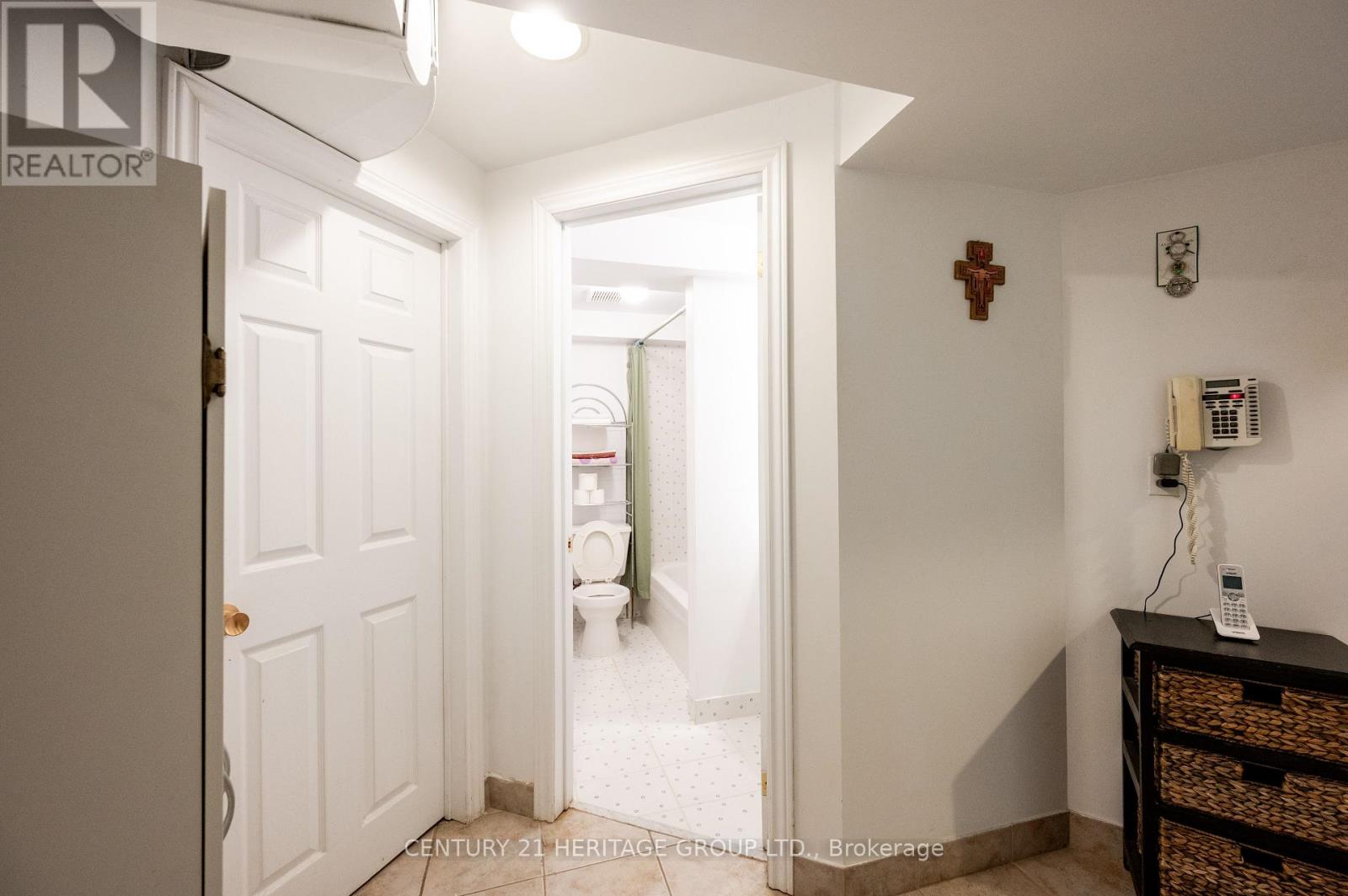 73 Solway Avenue, Vaughan, Ontario  L6A 2W8 - Photo 40 - N12018394