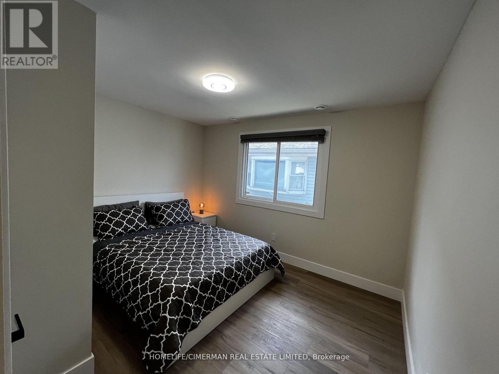 228 Bayview Avenue, Georgina, Ontario  L4P 2T2 - Photo 8 - N12172106