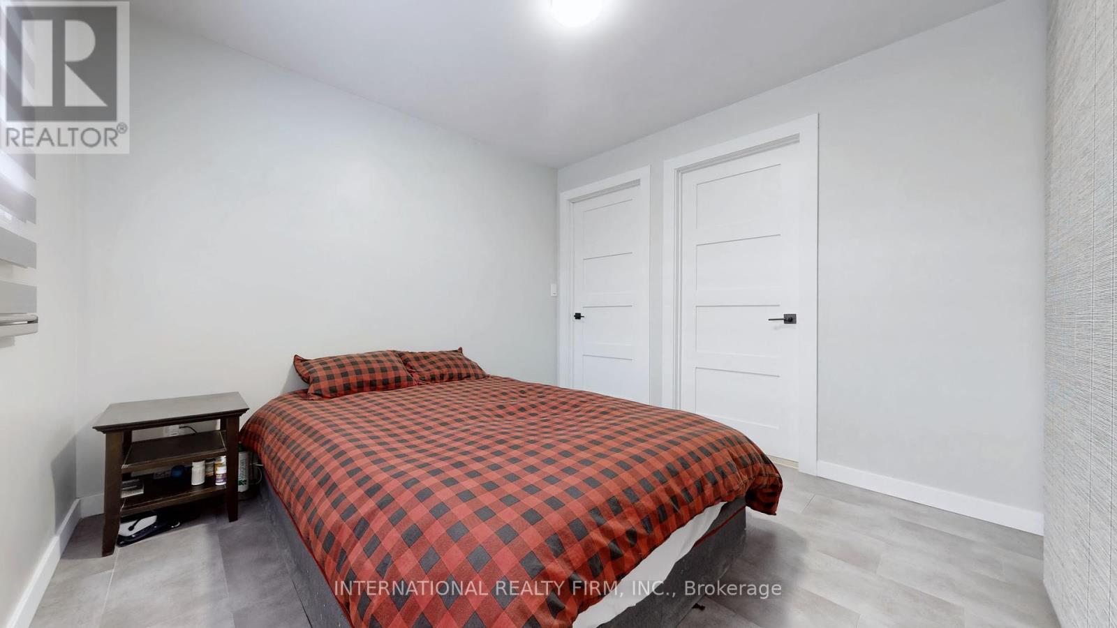 355 Hollywood Drive, Georgina, Ontario  L4P 3A2 - Photo 23 - N12153630