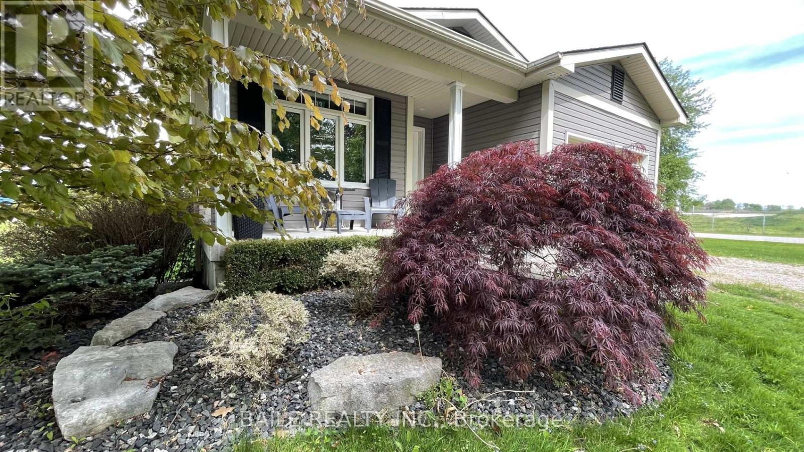 3293 Morrell St Street, Brooke-Alvinston, Ontario  N0N 1A0 - Photo 2 - X12172121