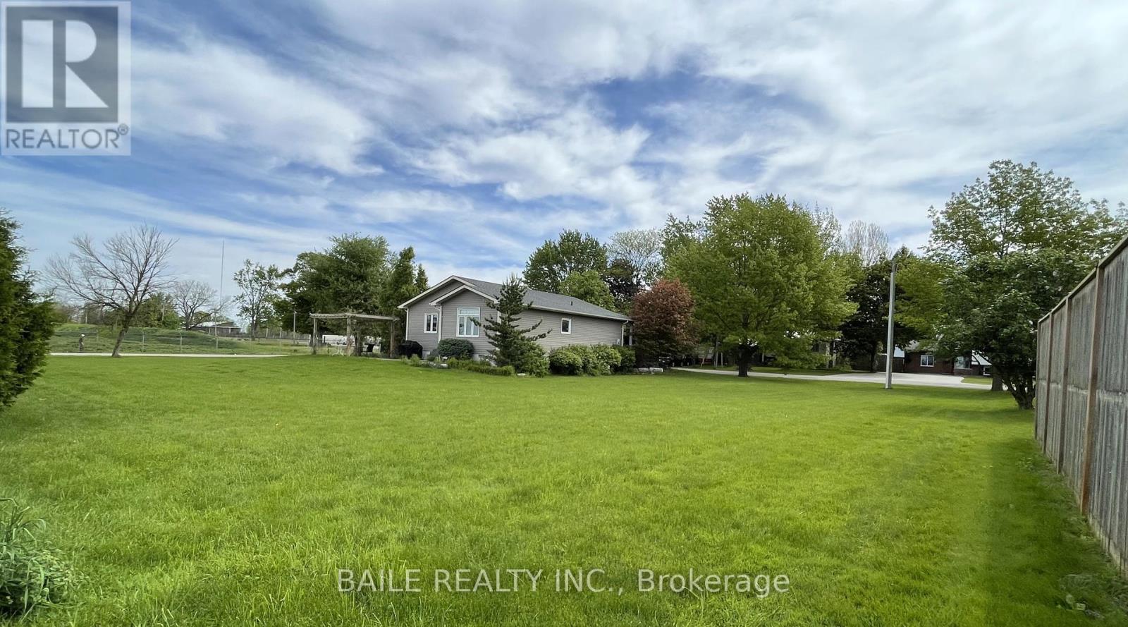 3293 Morrell St Street, Brooke-Alvinston, Ontario  N0N 1A0 - Photo 23 - X12172121