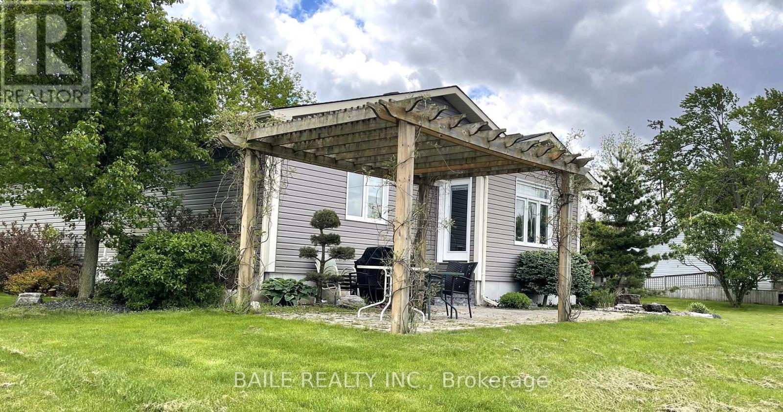 3293 Morrell St Street, Brooke-Alvinston, Ontario  N0N 1A0 - Photo 25 - X12172121