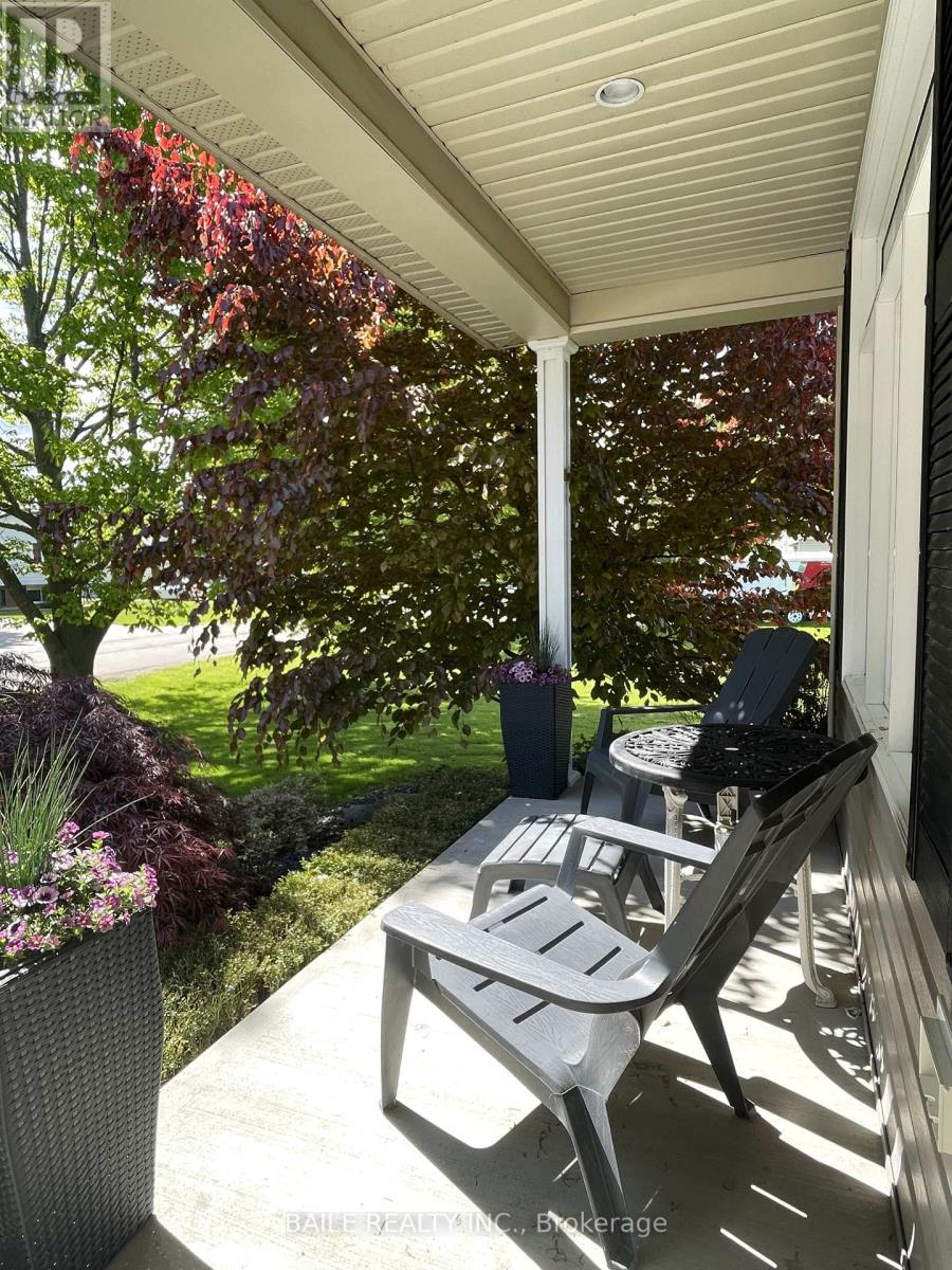 3293 Morrell St Street, Brooke-Alvinston, Ontario  N0N 1A0 - Photo 3 - X12172121