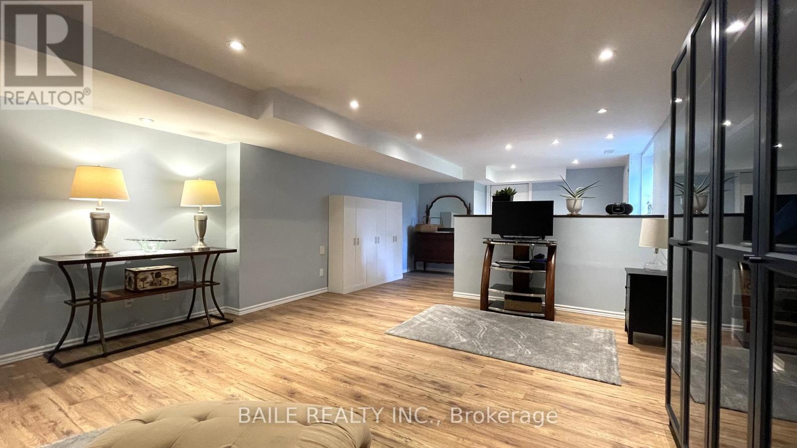3293 Morrell St Street, Brooke-Alvinston, Ontario  N0N 1A0 - Photo 9 - X12172121