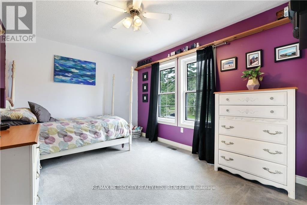 121 Pheasant Run, Greater Madawaska, Ontario  K0J 1H0 - Photo 18 - X12172122