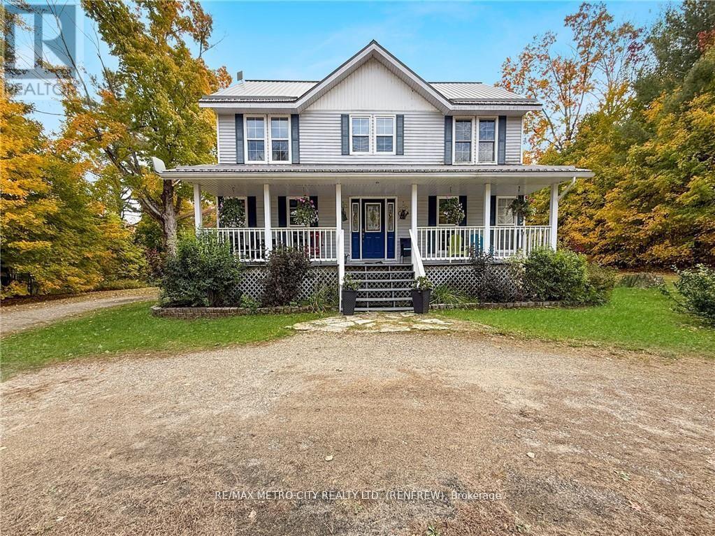 121 Pheasant Run, Greater Madawaska, Ontario  K0J 1H0 - Photo 2 - X12172122