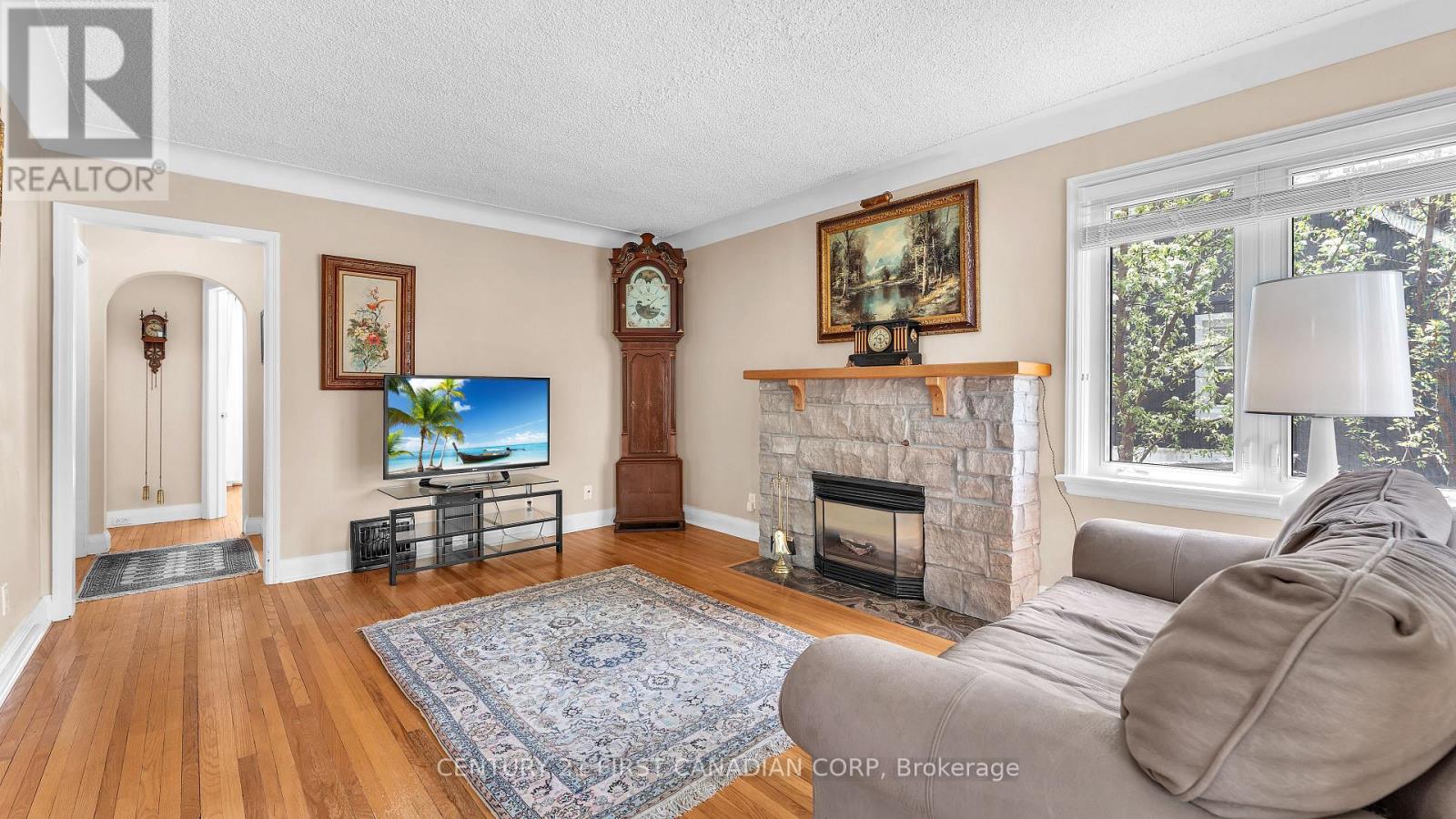 47 Crescent Avenue, St. Thomas, Ontario  N5P 2K4 - Photo 8 - X12134886