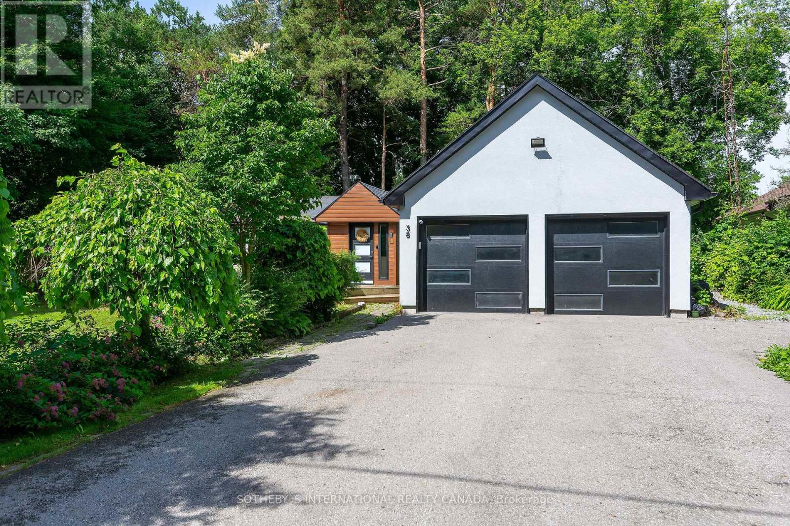 38 Hilltop Boulevard, Whitchurch-Stouffville, Ontario  L0H 1G0 - Photo 42 - N12090275