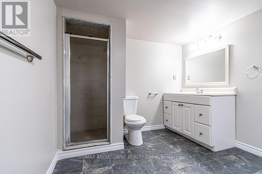 2140 Glenhampton Road, Oakville, Ontario  L6M 3X1 - Photo 30 - W12163107