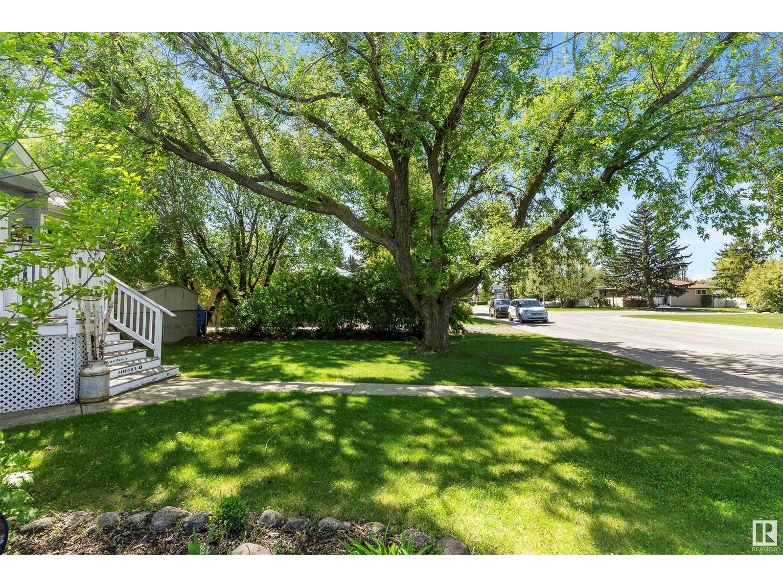 Property at 13307 117 ST NW image 4
