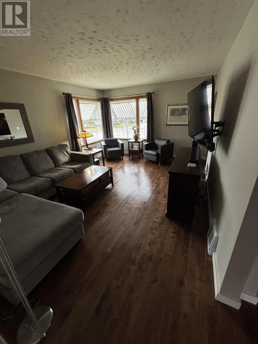 103 Ray Blvd, Thunder Bay, Ontario  P7B 4C3 - Photo 18 - TB251230