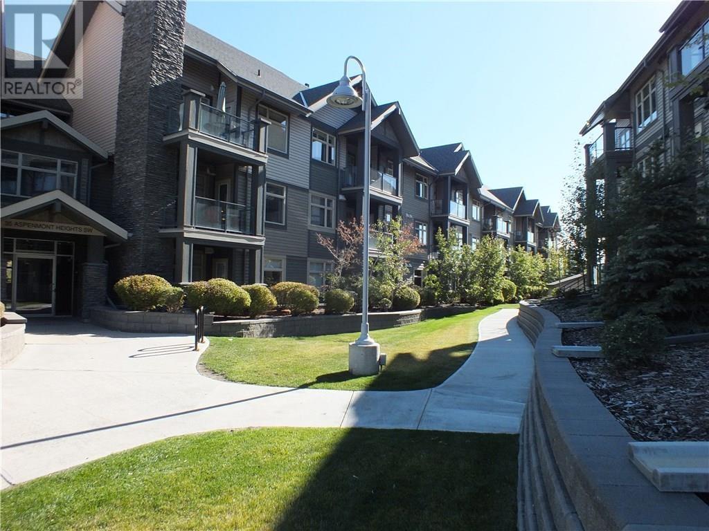 Property at 235, 35 ASPENMONT Heights SW image 2