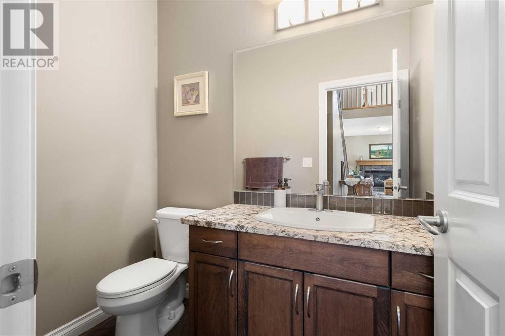 28 Westland Manor Sw, Calgary, Alberta  T3H 0X7 - Photo 28 - A2218389