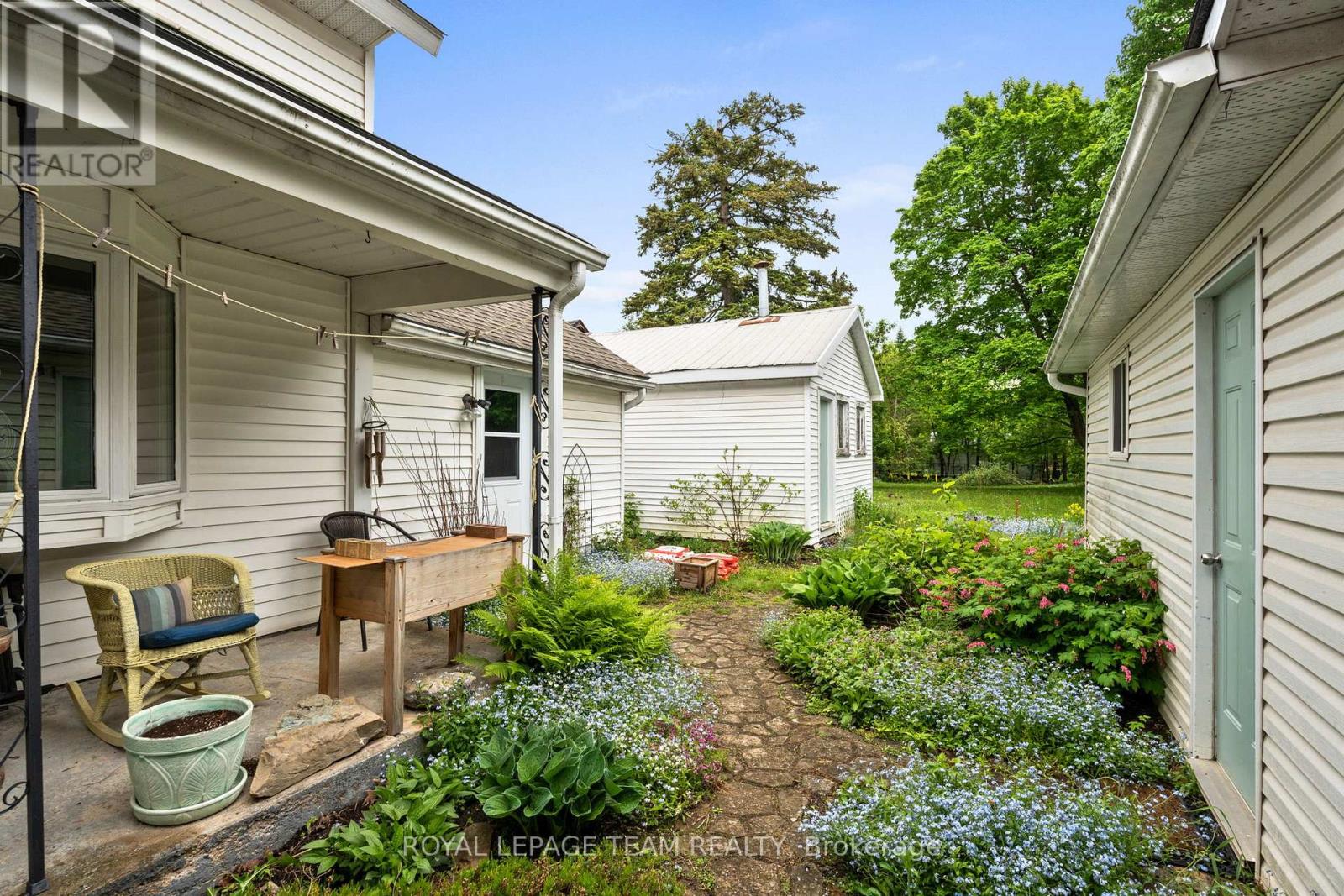 82 Lake Avenue E, Carleton Place, Ontario  K7C 1K8 - Photo 35 - X12172150