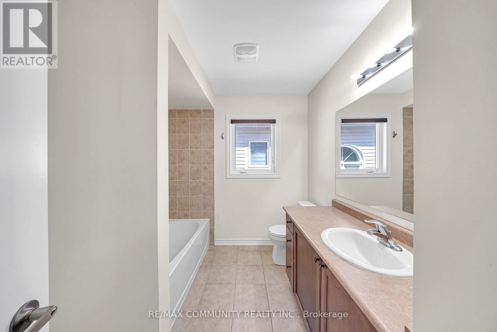 242 Kenneth Cole Drive, Clarington, Ontario  L1C 3K2 - Photo 25 - E12172133