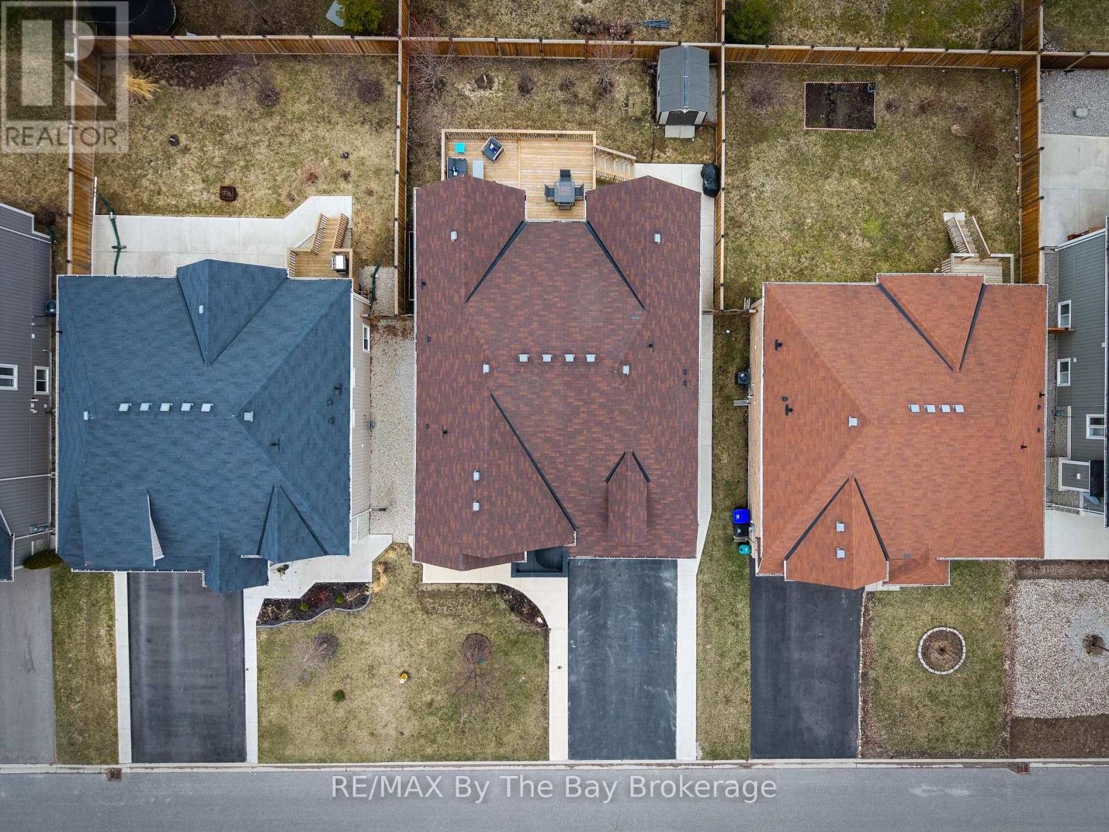 28 Cristiano Avenue, Wasaga Beach, Ontario  L9Z 0H2 - Photo 47 - S12082799