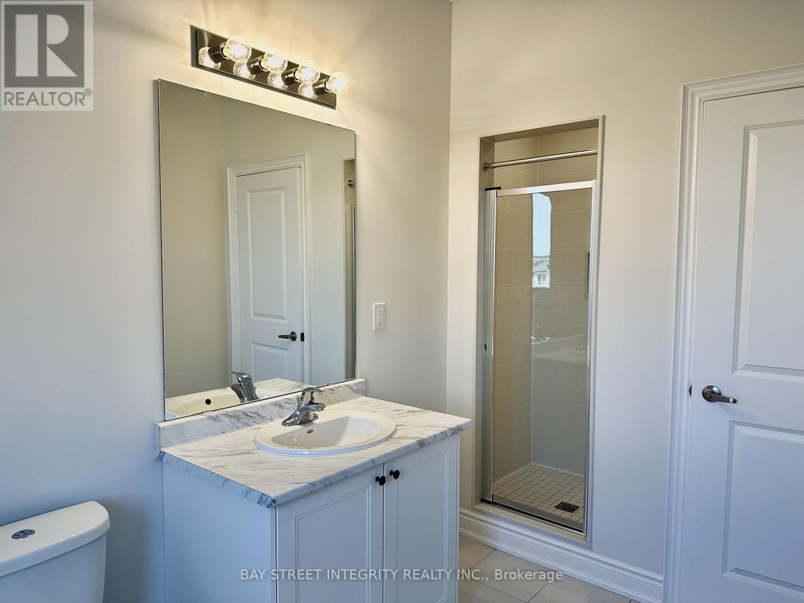 259 Tennant Circle, Vaughan, Ontario  L4H 5L4 - Photo 13 - N12172160