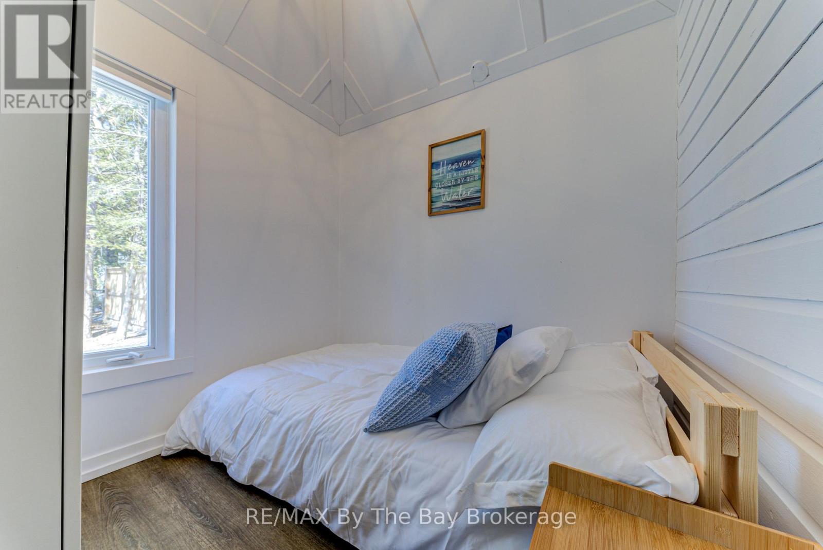 278 Coastline Drive, Wasaga Beach, Ontario  L9Z 2M4 - Photo 8 - S12115955