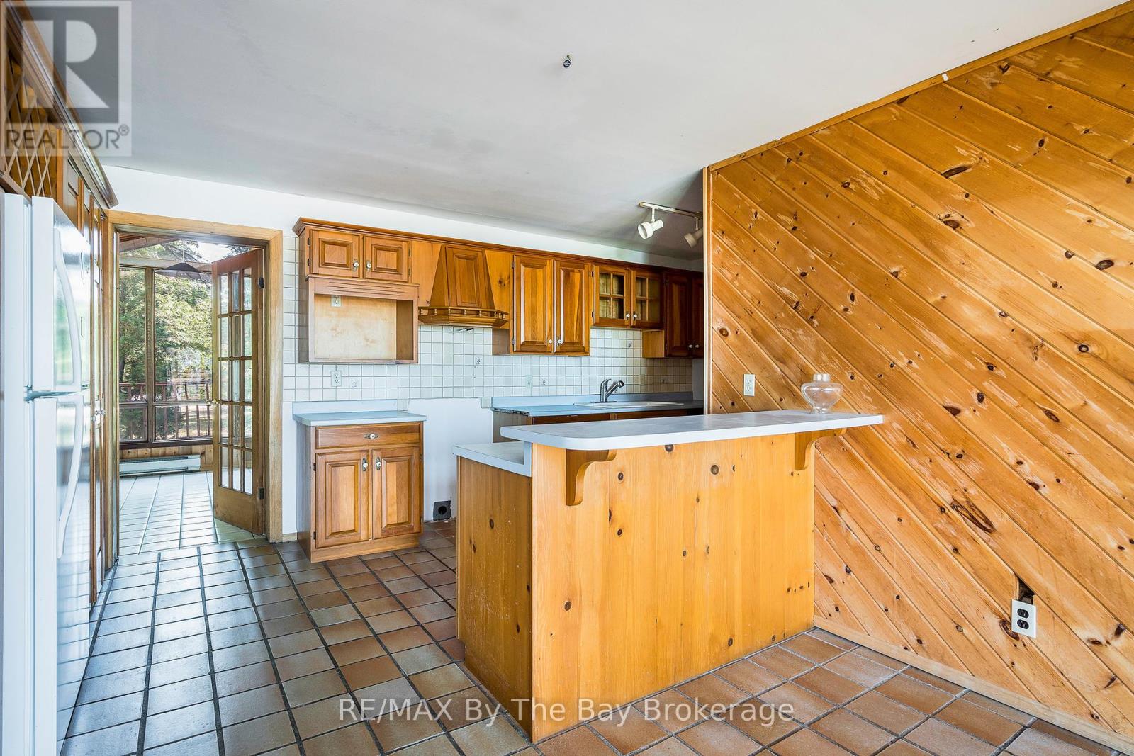 156 Santos Lane, Wasaga Beach, Ontario  L9Z 2M1 - Photo 13 - S12115966