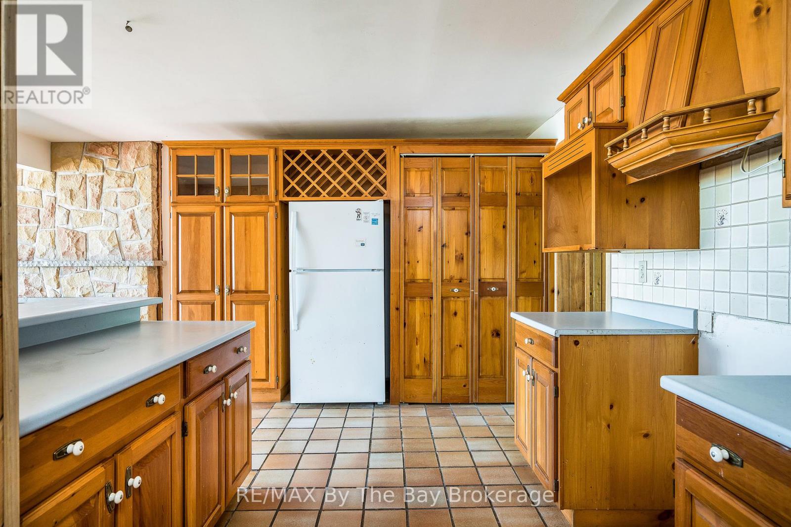 156 Santos Lane, Wasaga Beach, Ontario  L9Z 2M1 - Photo 16 - S12115966