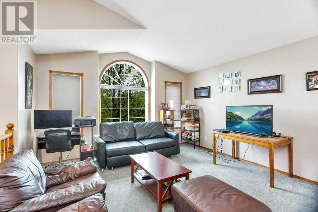 40 Country Ridge Close, Lacombe, Alberta  T4L 2H1 - Photo 7 - A2223794