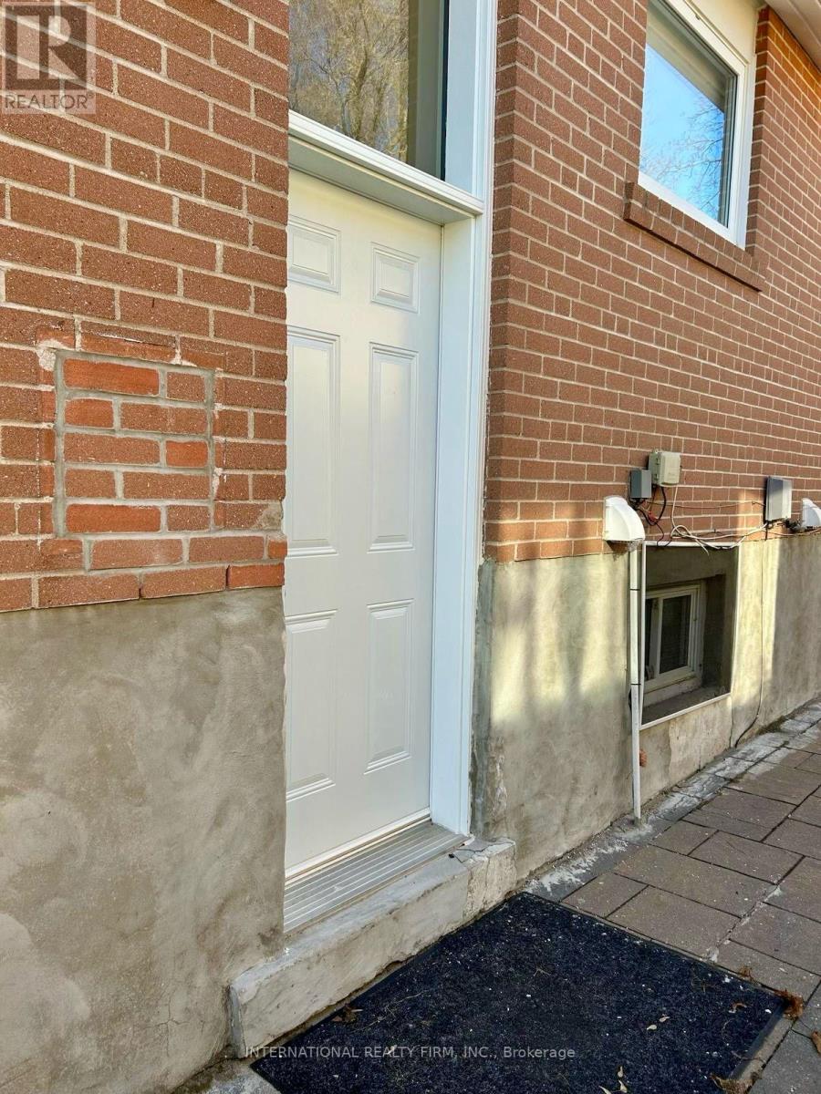 Bsmt - 77 Elise Terrace, Toronto, Ontario  M2R 2W9 - Photo 2 - C12172167