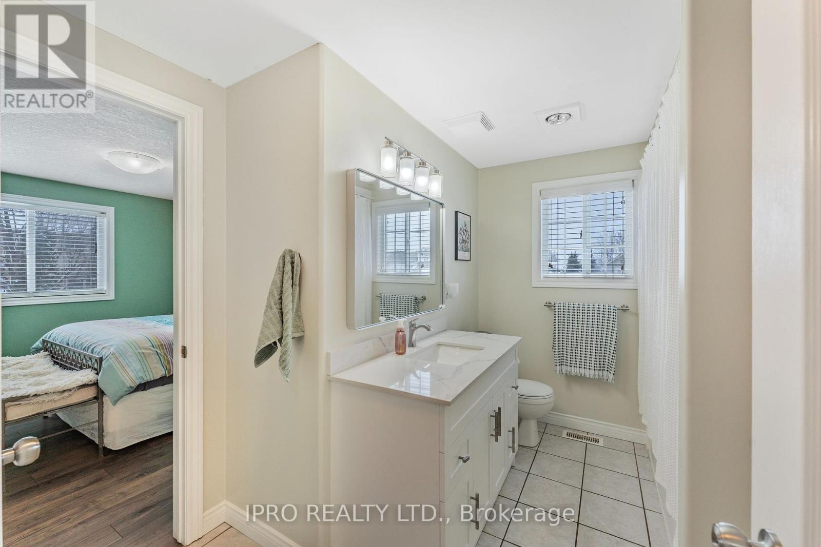 2 Redfern Street, Orangeville, Ontario  L9W 5C8 - Photo 26 - W12070127