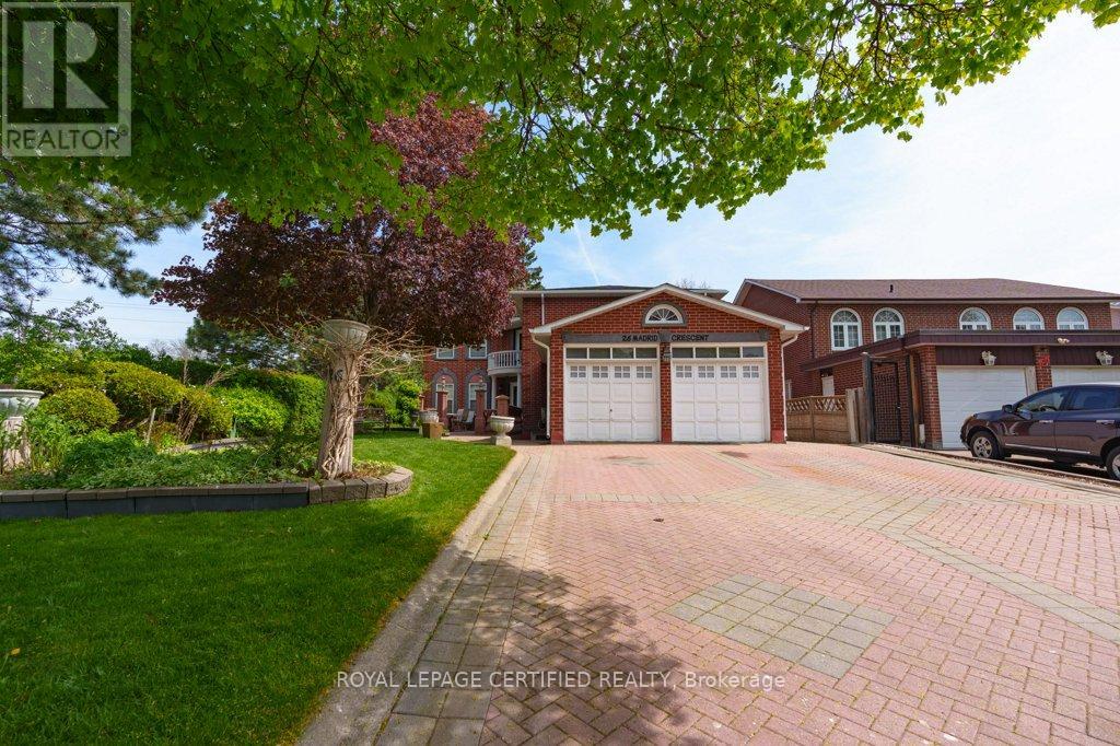26 MADRID CRESCENT, Brampton, Ontario