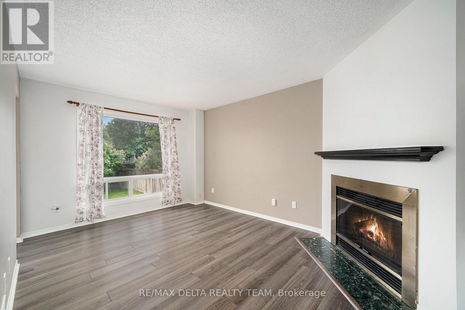 786 Hancock Crescent, Ottawa, Ontario  K4A 3N1 - Photo 4 - X12055253