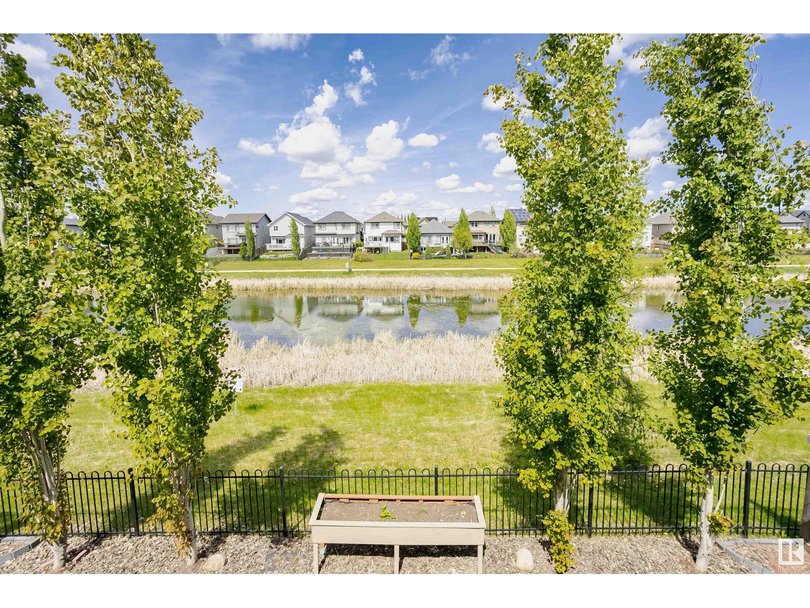 Property at 15848 13 AV SW image 4