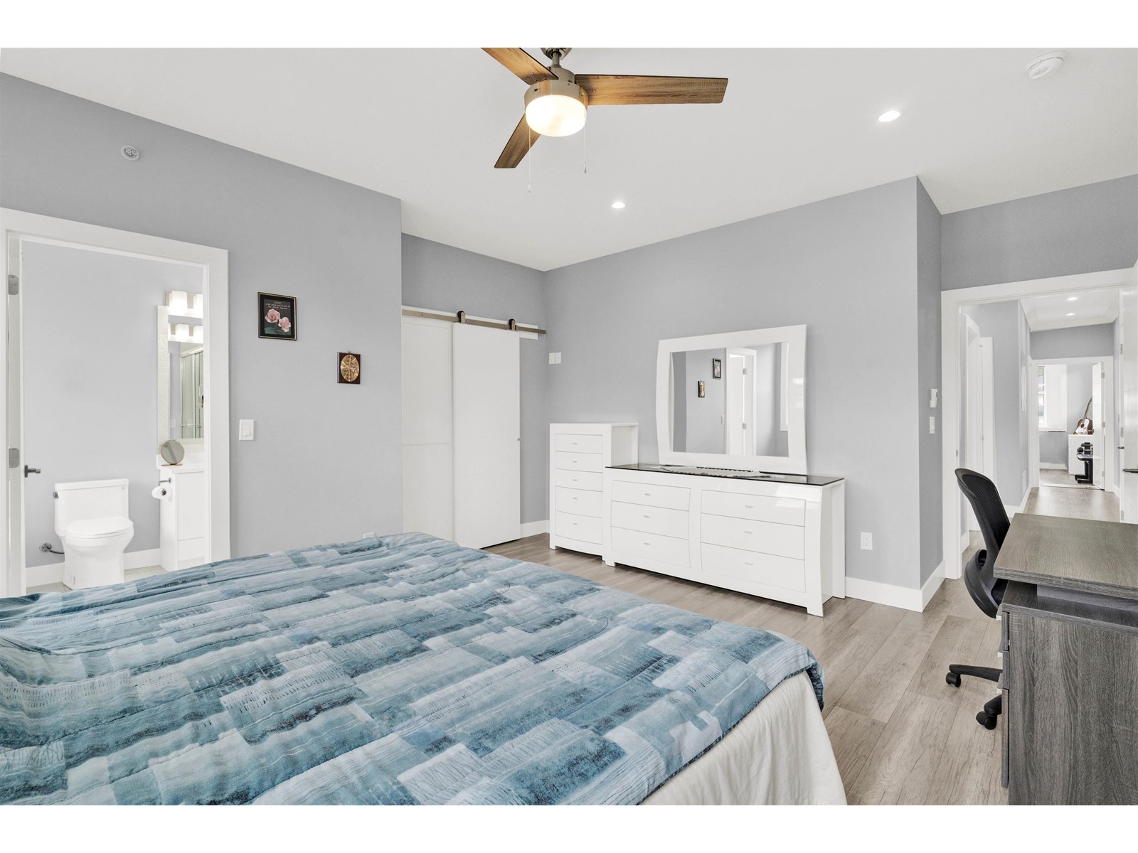 8726 Cleven Drive, Mission, British Columbia  V2V 0H8 - Photo 13 - R3004080