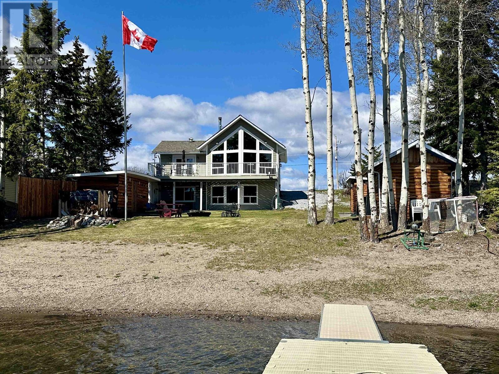 8415 Peterson Road, Fraser Lake, British Columbia  V0J 1S0 - Photo 2 - R2997877