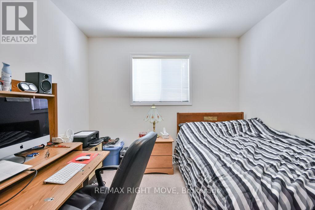 203 Dyer Drive, Wasaga Beach, Ontario  L9Z 1L9 - Photo 28 - S12172181