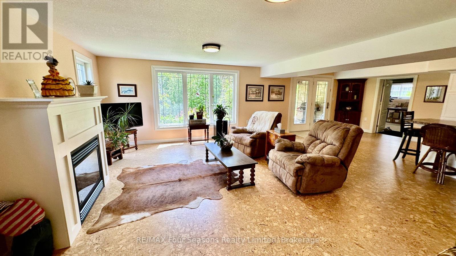 229 S Rankin Street, Saugeen Shores, Ontario  N0H 2L0 - Photo 34 - X12062589