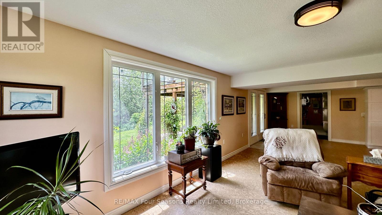 229 S Rankin Street, Saugeen Shores, Ontario  N0H 2L0 - Photo 33 - X12062589