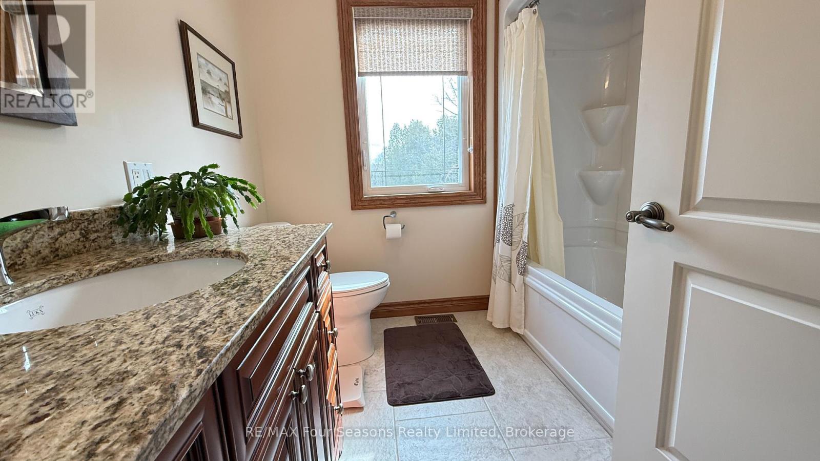 229 S Rankin Street, Saugeen Shores, Ontario  N0H 2L0 - Photo 16 - X12062589