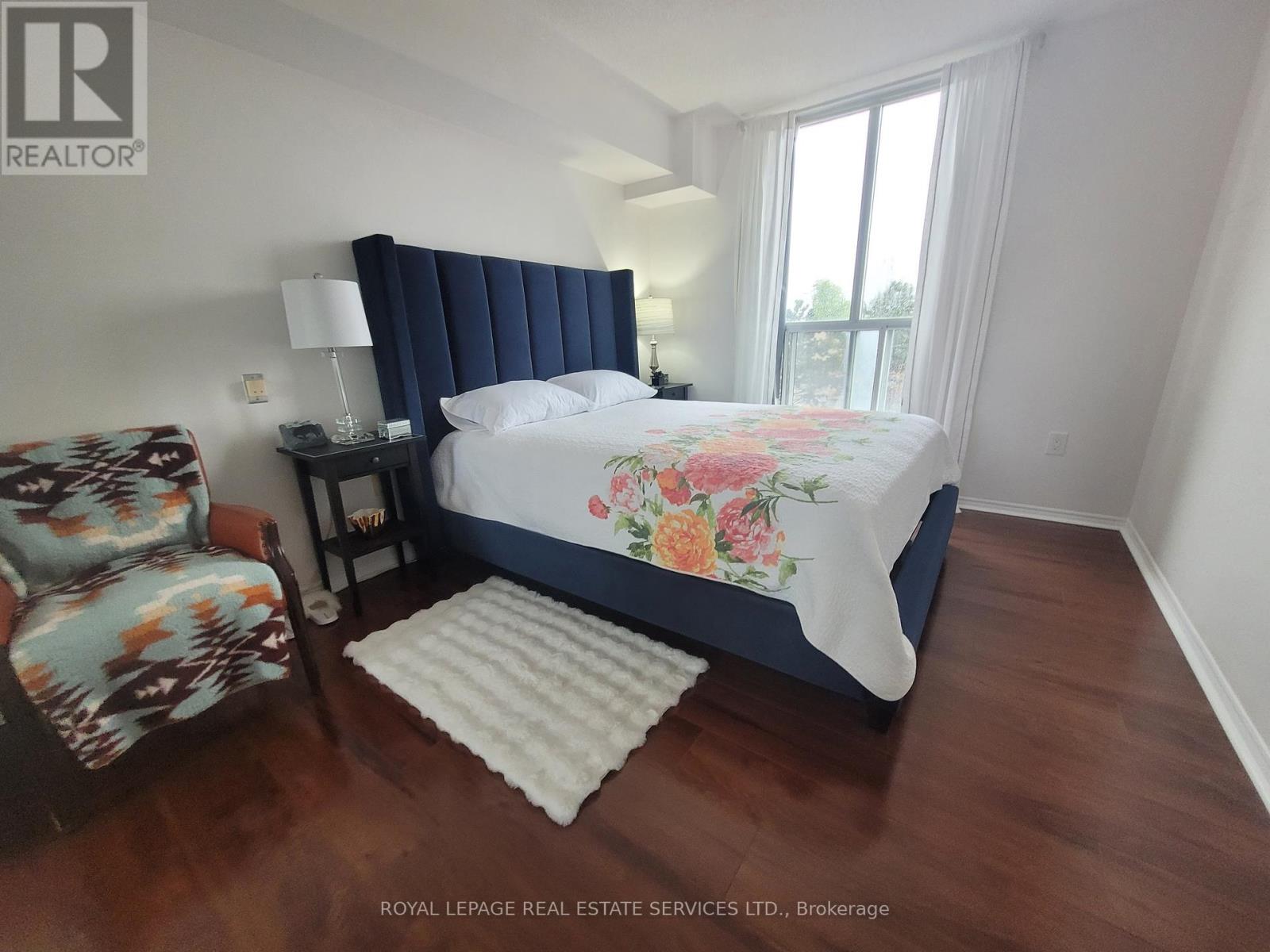 204 - 11 Thorncliffe Pk Drive, Toronto, Ontario  M4H 1P3 - Photo 10 - C12168295